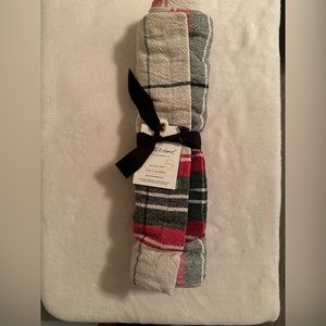 Hearth and Hand Table runner. 14x72.